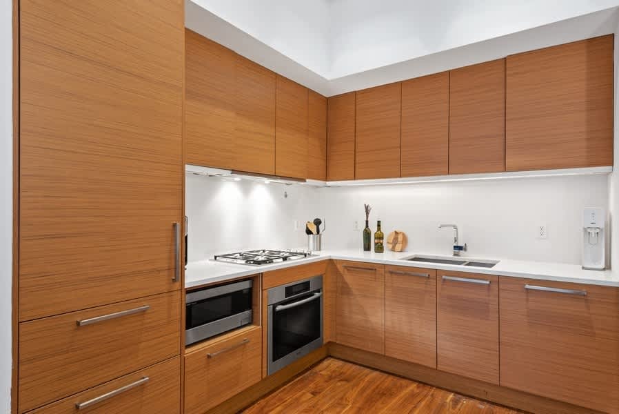 140 W 22nd St Unit 3E