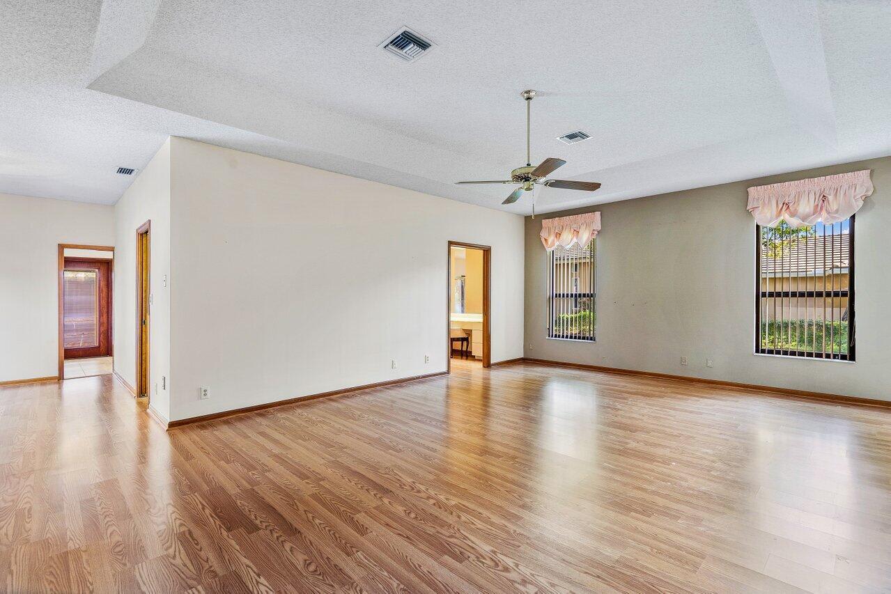 8000 NW 47th Dr