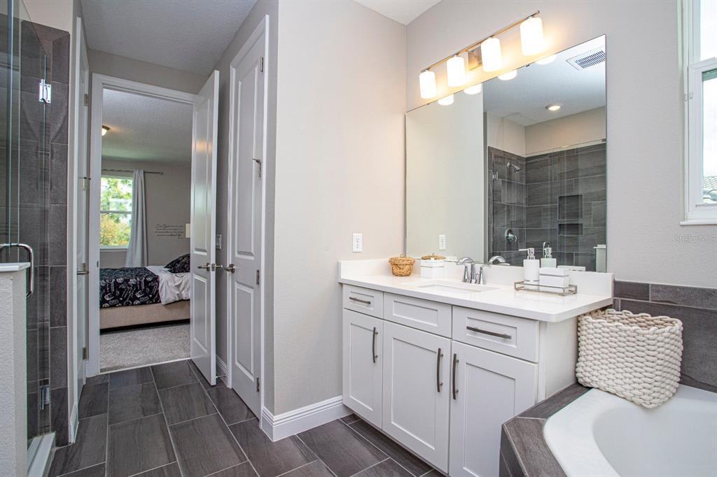 8252 Ludington Cir