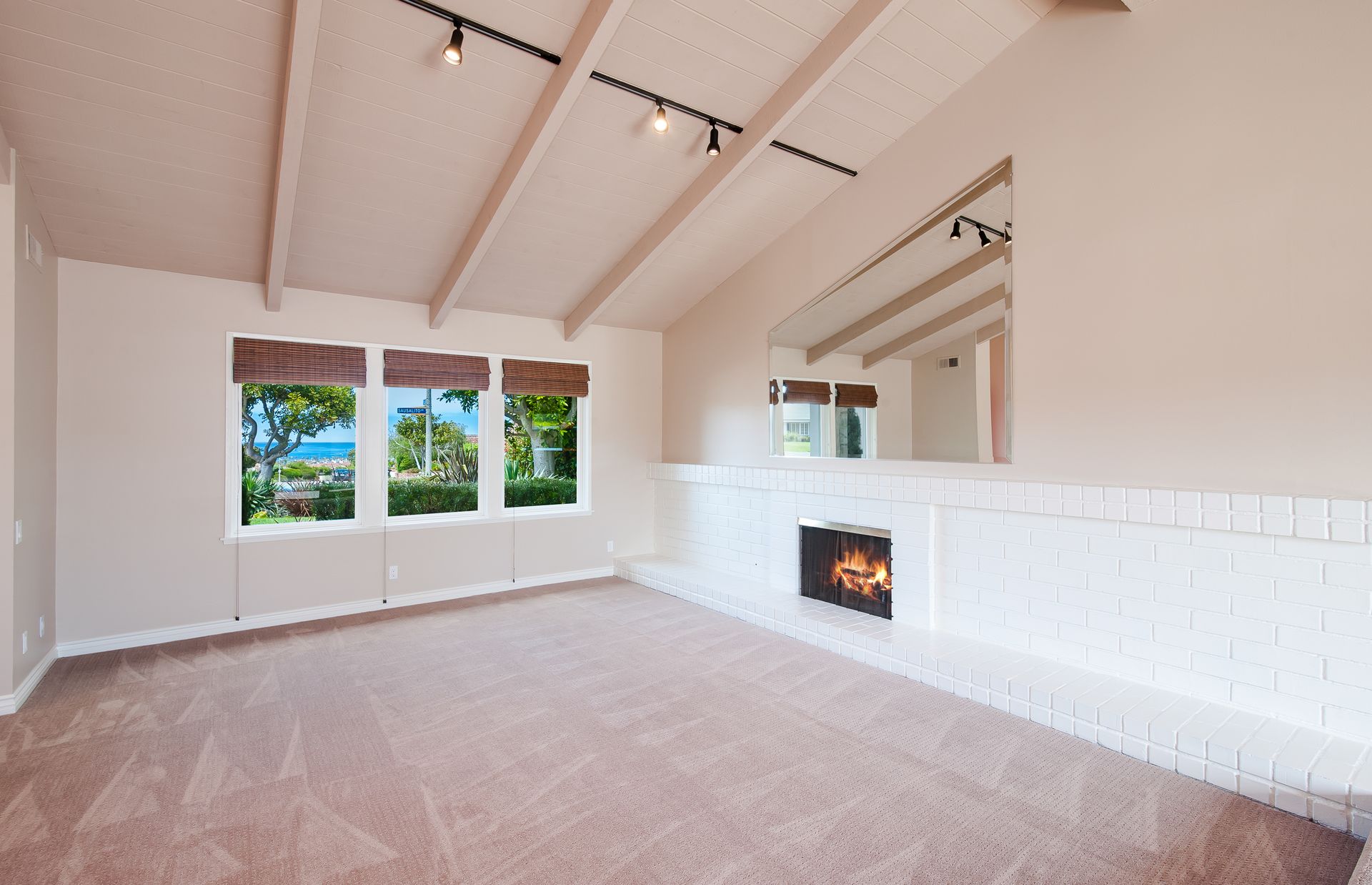 3500 Sausalito Dr