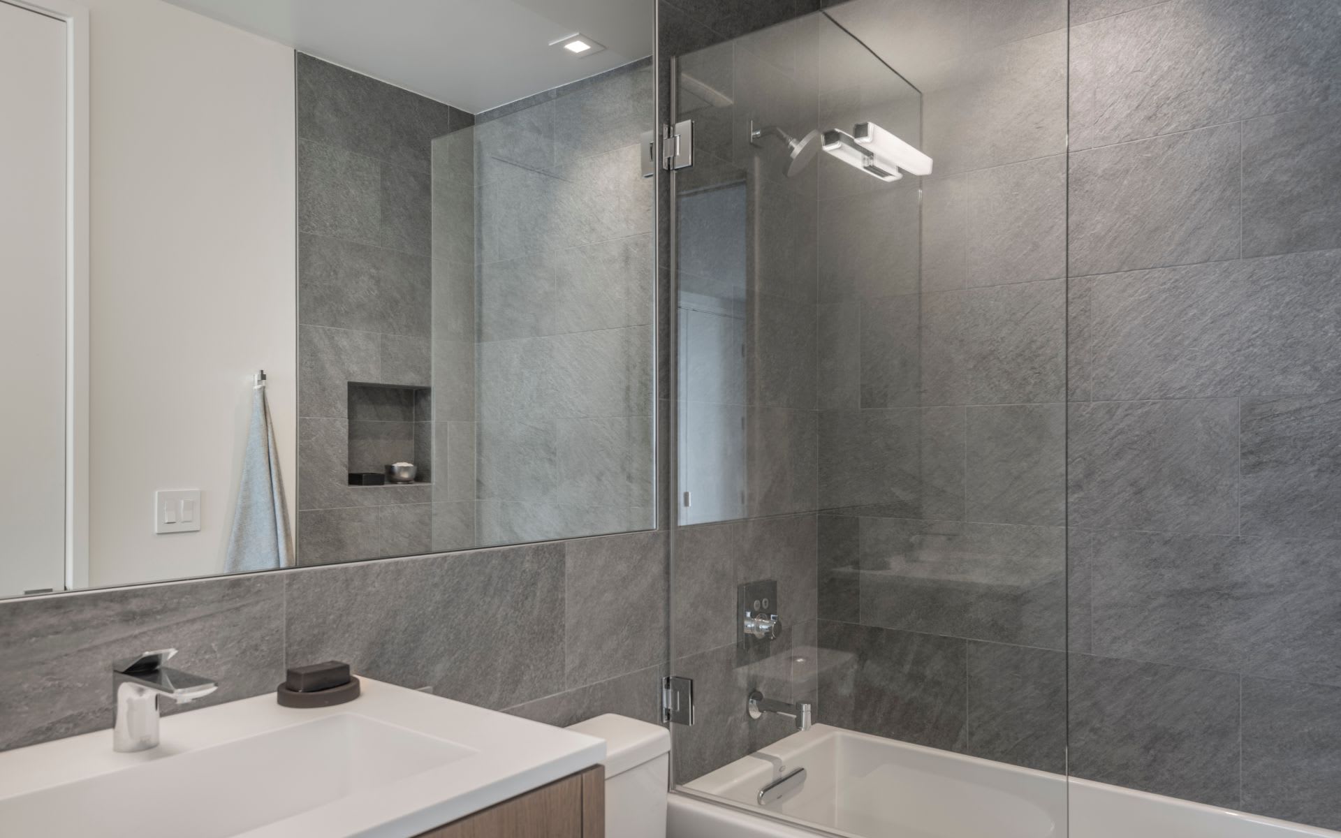 23 Rosemont Pl