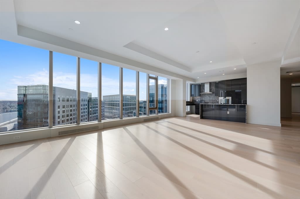 135 Seaport Blvd #Ph 2B