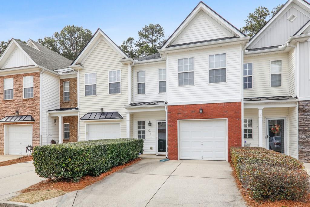 2957 Greyhawk Lane
