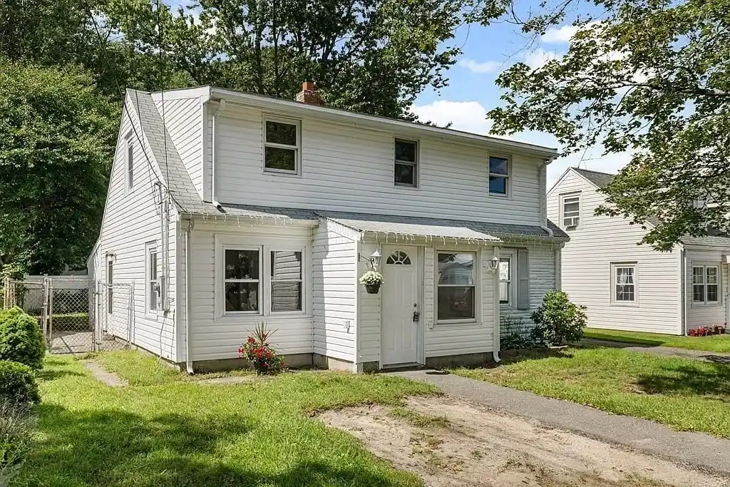 65 Sterling St