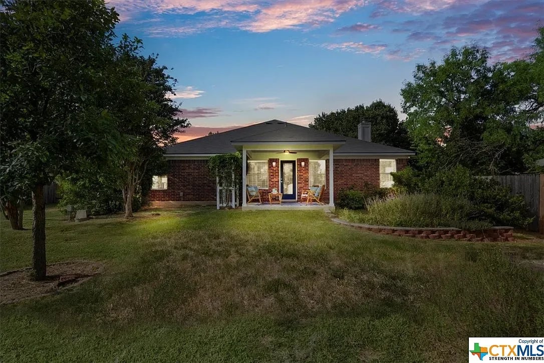 601 Dryden Ln