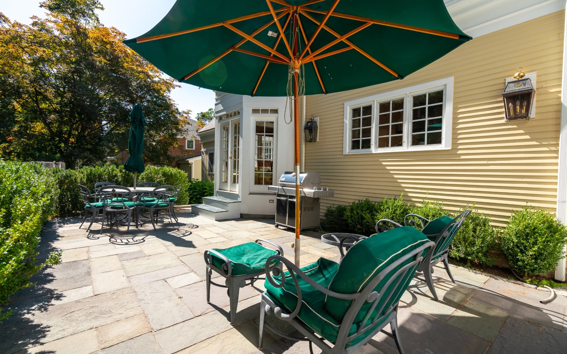 112 Gordon Rd | Under Contract