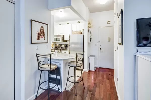 1 Wall Street Court Unit: 1306