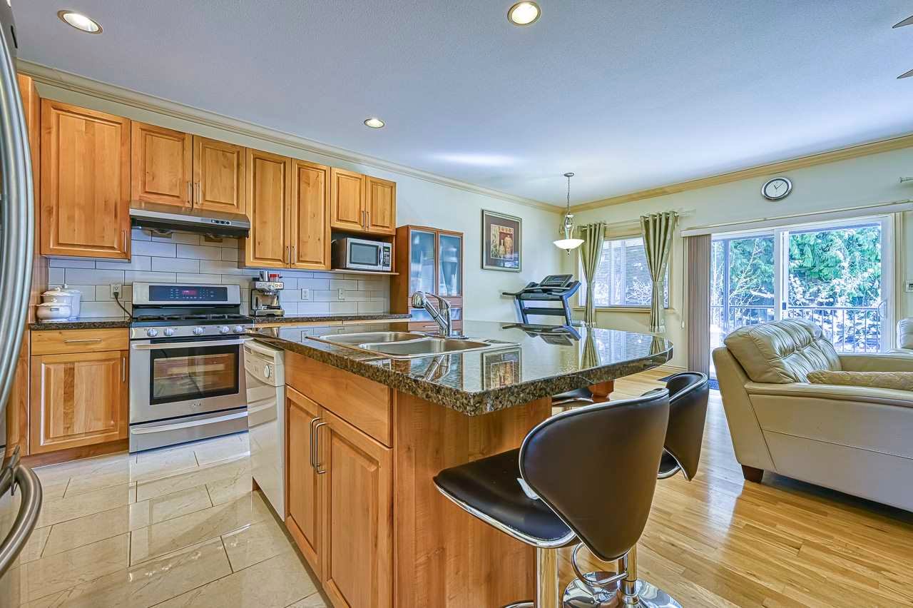 711 Blue Mountain St