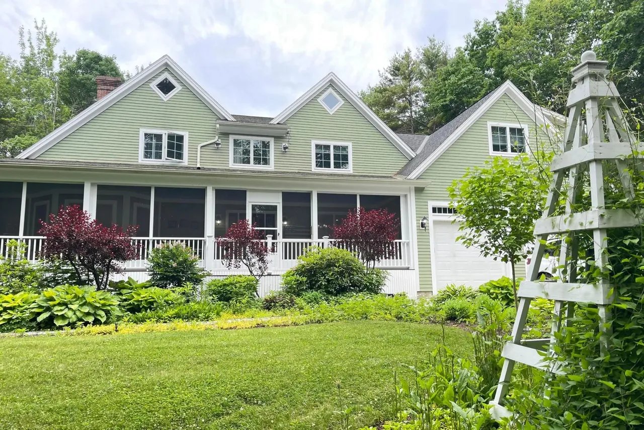 New Listing! 11 Goosefair, Kennebunkport, ME 04046 – $1,600,000
