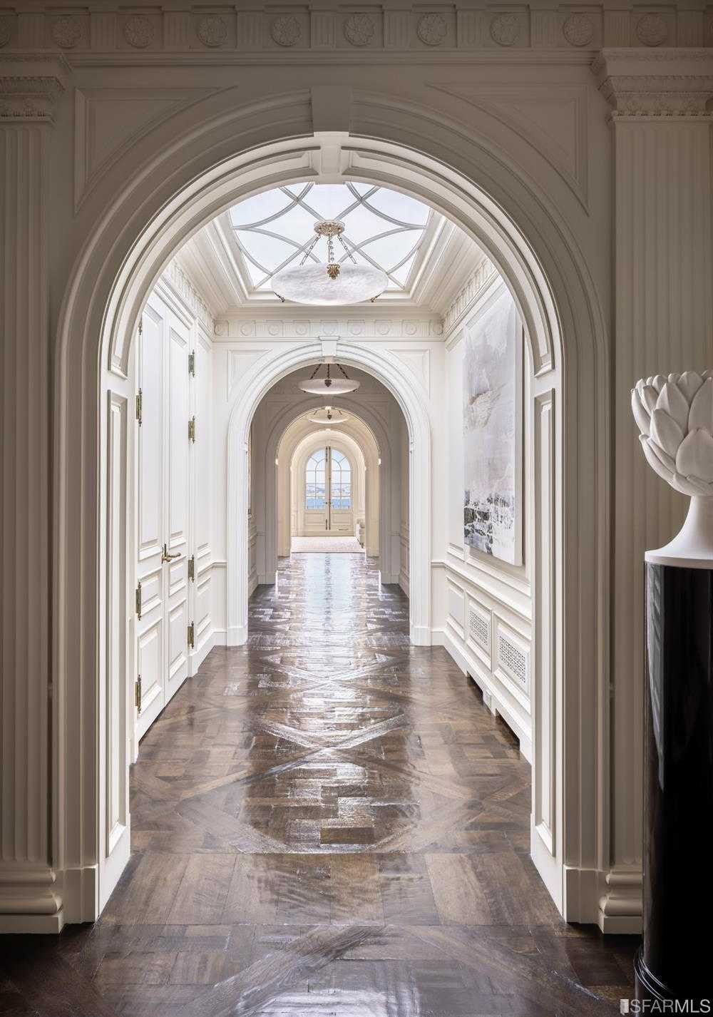 2000 Washington St, #Ph