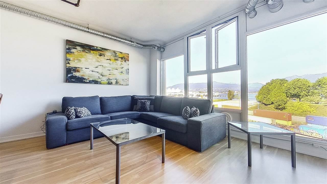 509-27 Alexander St