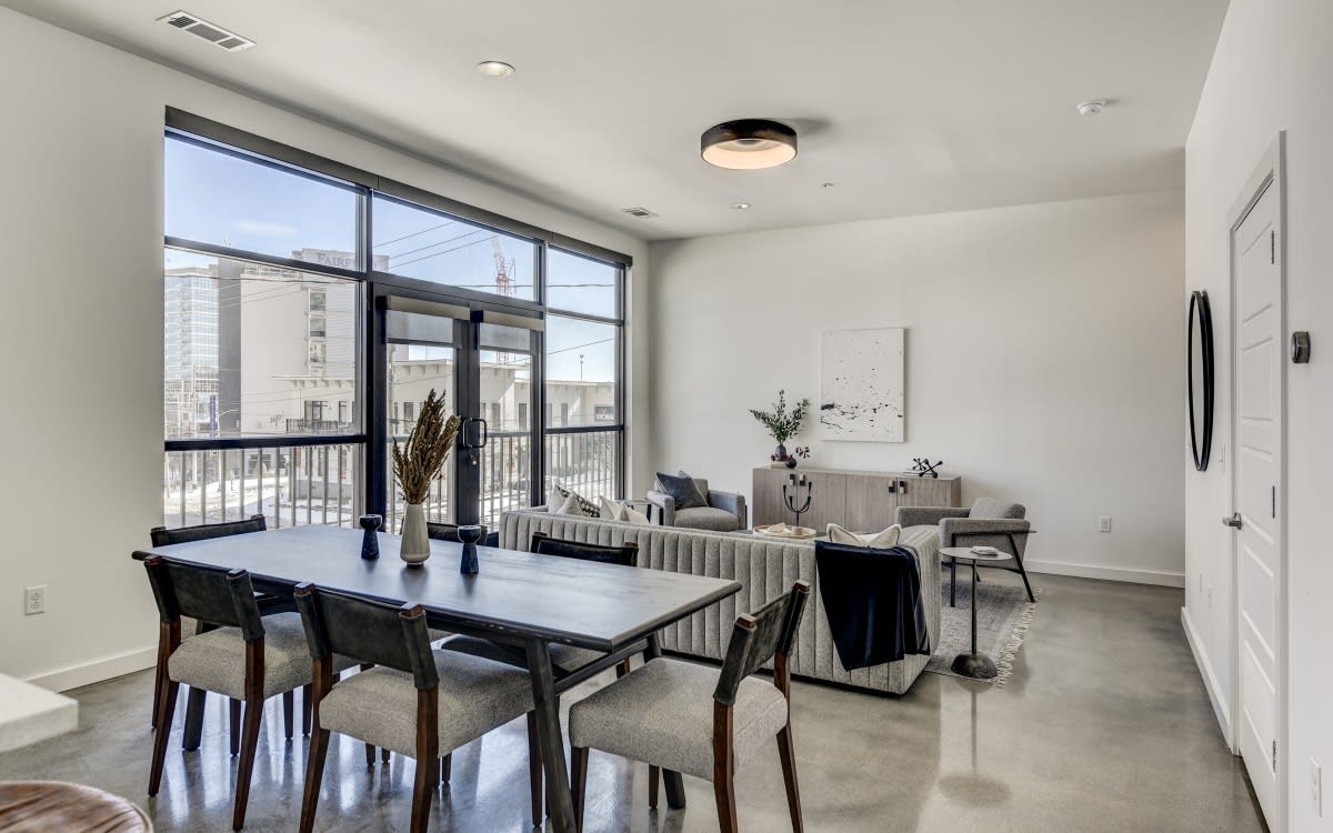 1002 Division St, #408