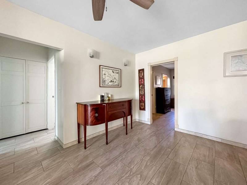 409 Tobacco Wharf 3 Bedroom Apartment