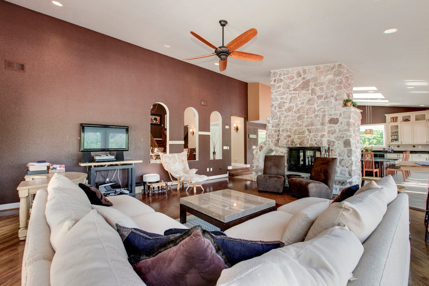 1 Piney Meetinghouse Ct
