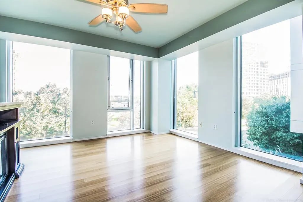 2 Earhart St, #305