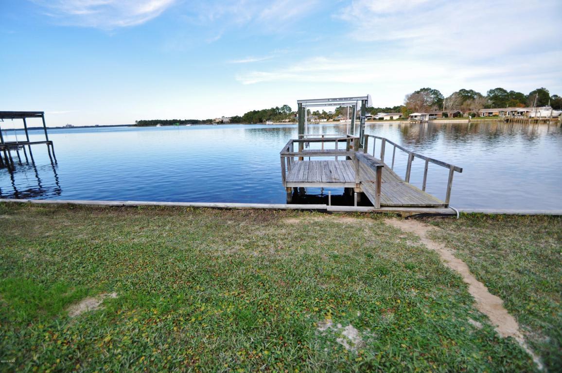 4652 BAYWOOD Drive