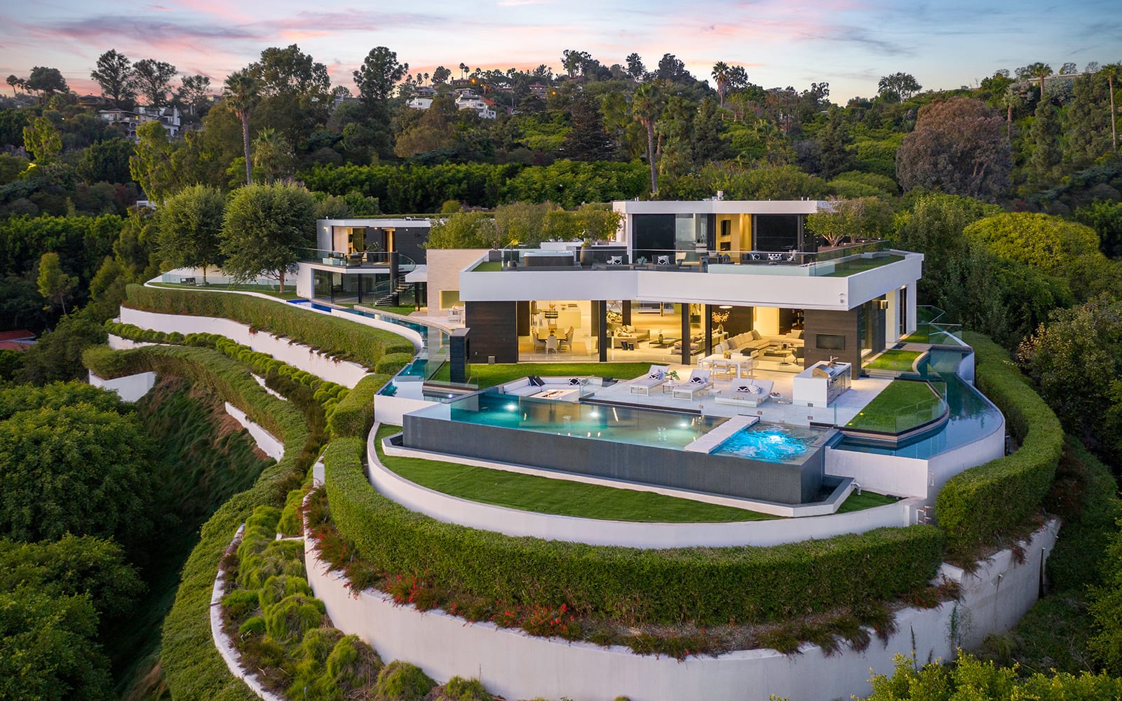 1201 Laurel Way, Beverly Hills