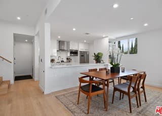 507 Orlando Ave, Unit 301