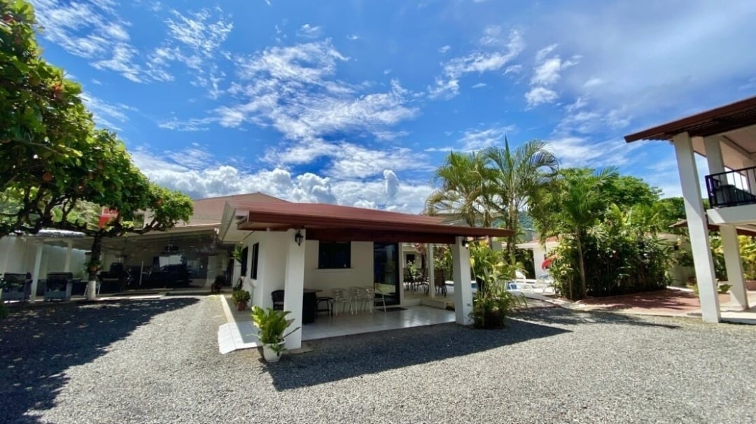 Large Multi Family Home, Jaco, Puntarenas