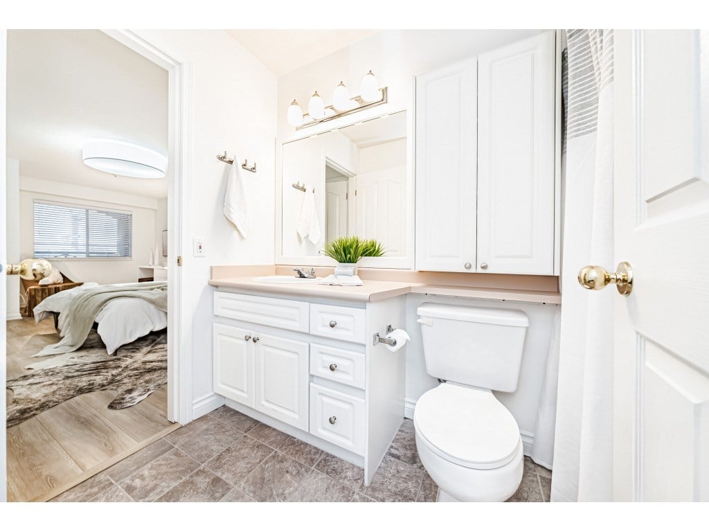 401-6475 Chester Street, Vancouver