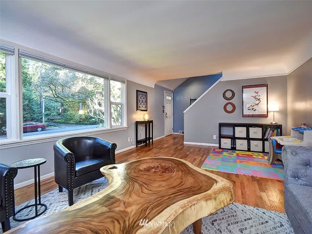 14720 12th Ave NE