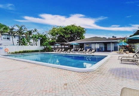 8059 SW 17th PL #5-4 Davie, FL 33324