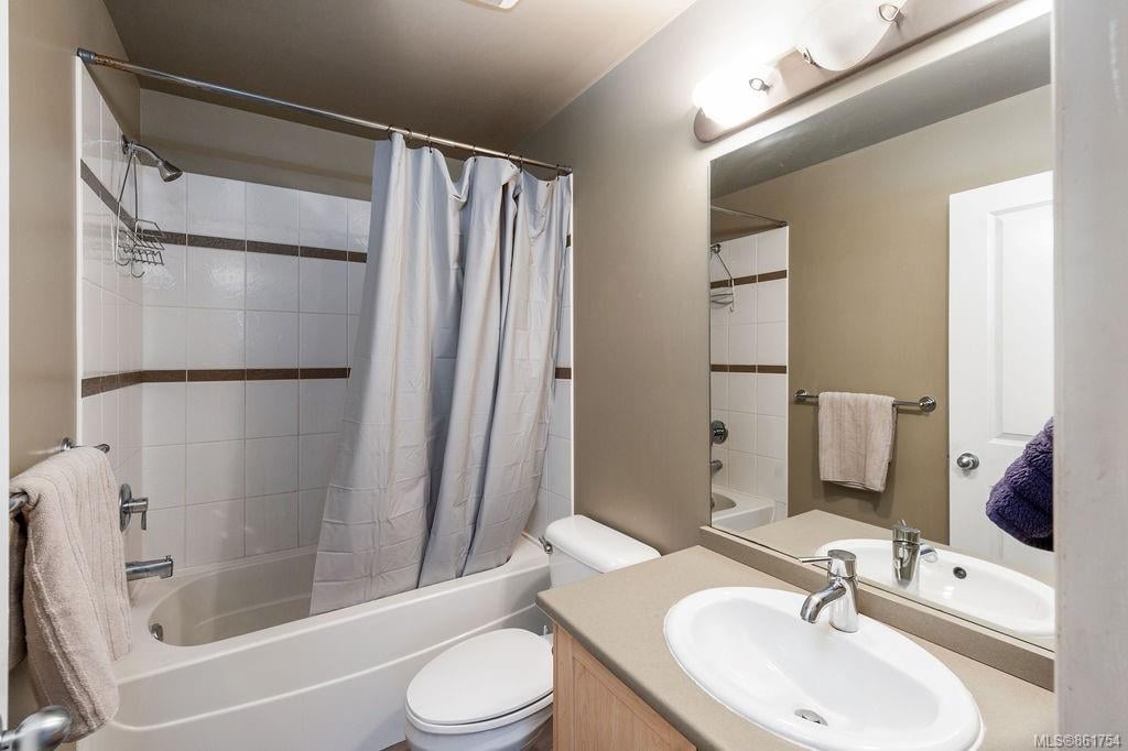402-821 Goldstream Ave, Langford