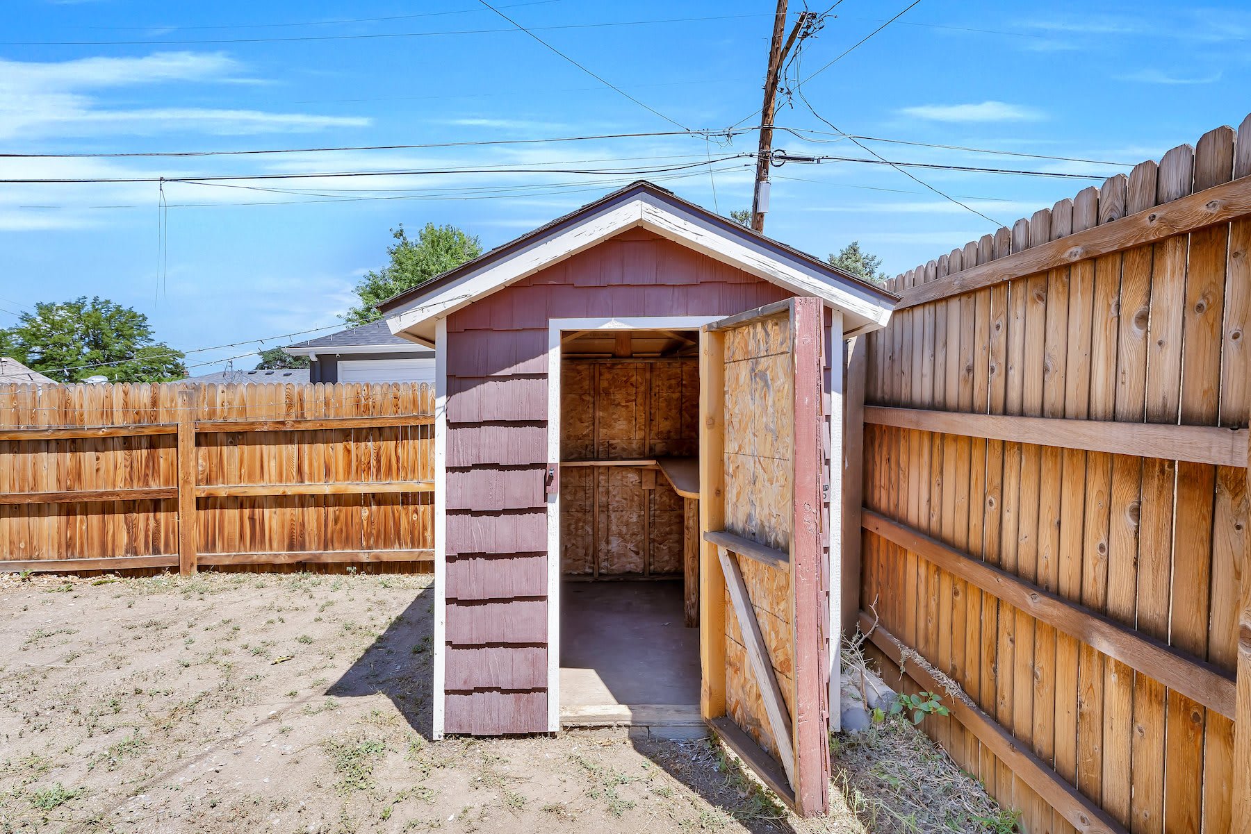 1539 W Dakota Avenue