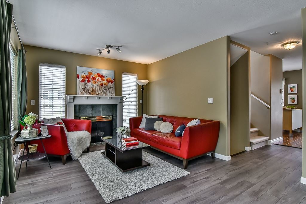 56-8930 Walnut Grove Dr