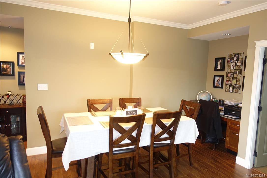 208-2881 Peatt Rd, Langford