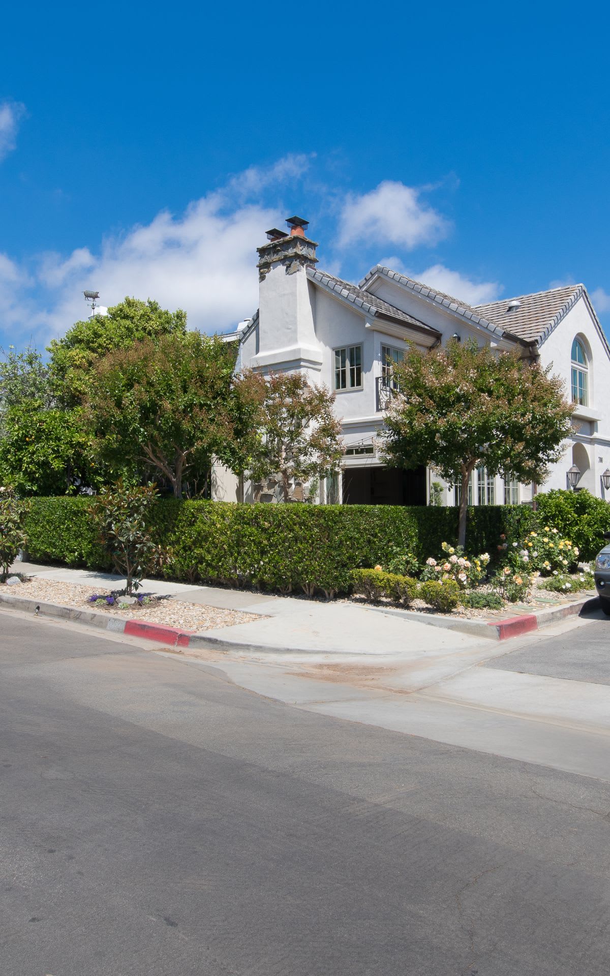 700 Heliotrope Ave