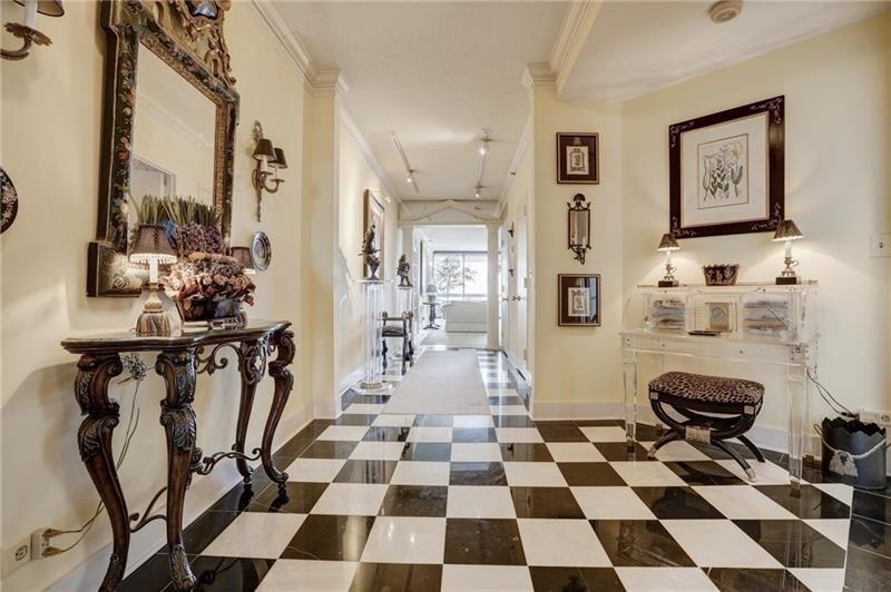 2660 Peachtree Rd NW, #19D