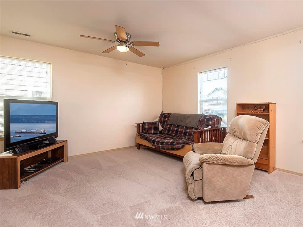 5324 115th Pl SE