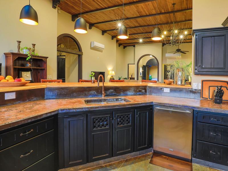 Luxurious 6 Bedroom Spanish Colonial Estate