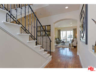 23963 De Ville Way
