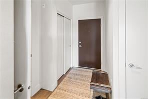 402-3811 Rowland Ave