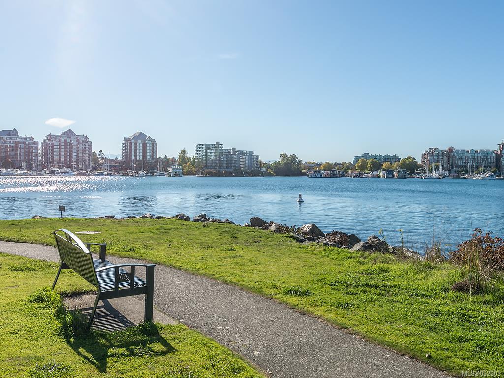 106-68 Songhees Rd, Victoria