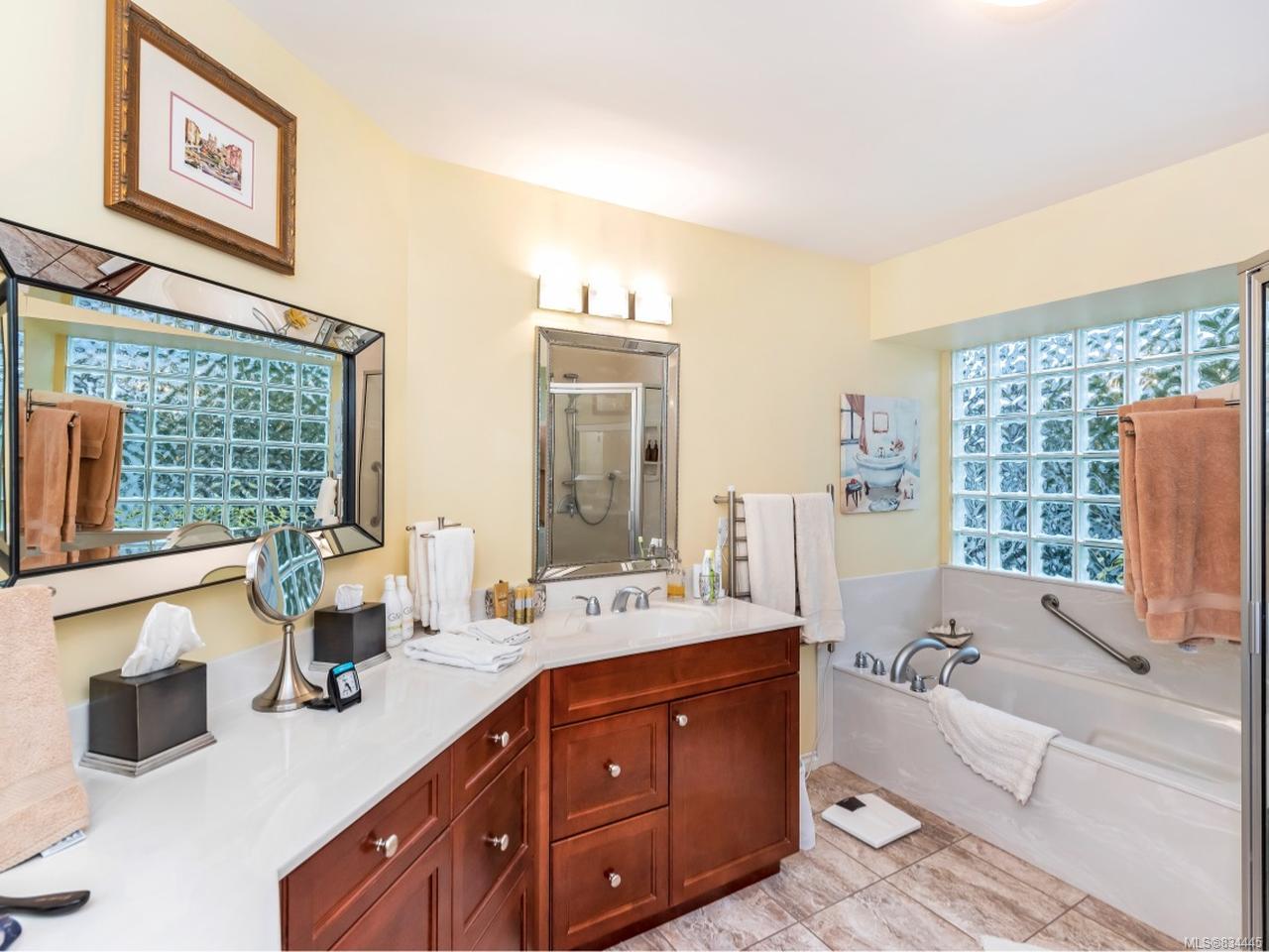 3641 Panorama Ridge, Cobble Hill