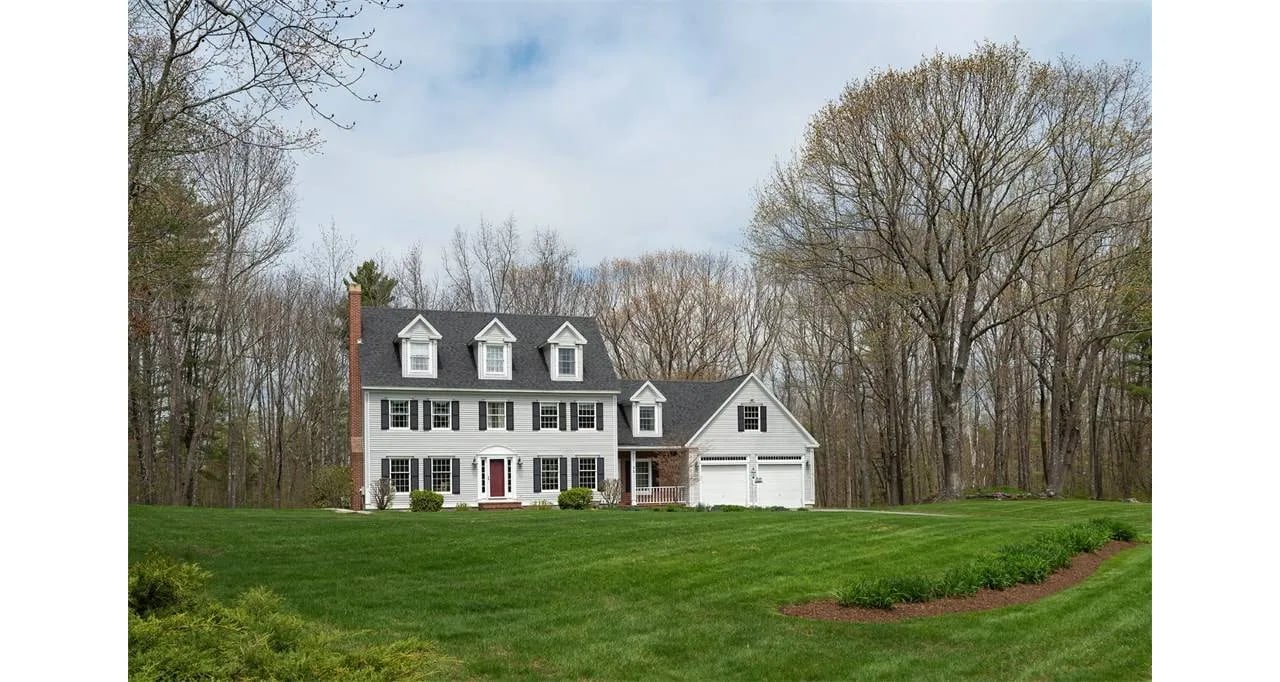 Home For Sale – 52 Stapleford Drive, Falmouth, Maine 04105