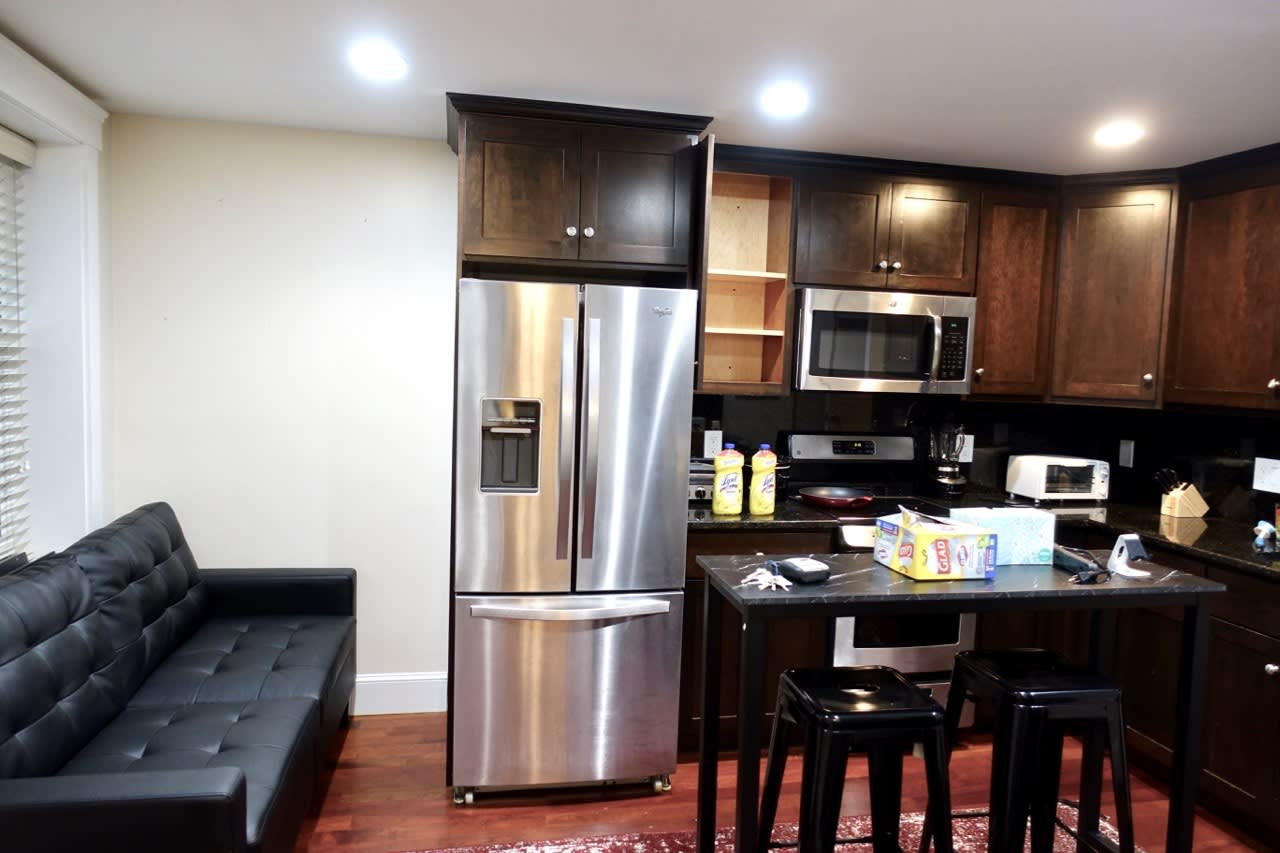 South End/Back Bay Line - Renovated 1 bedroom with private patio and common laundry! Available MAY!