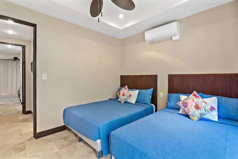 Ocean View Condo, Azul Paraiso 10C