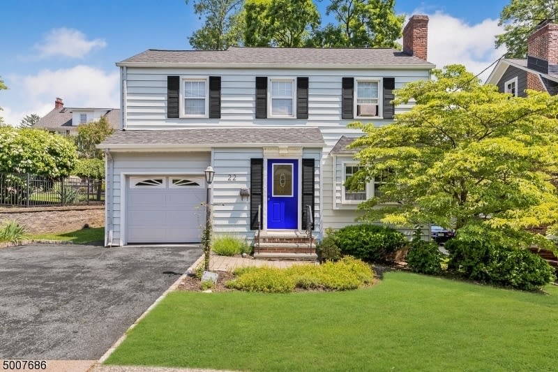 22 Maple Ter