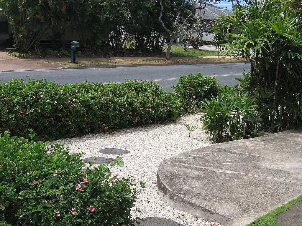 1221 Keolu Dr