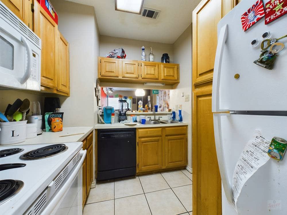 3001 Cedar St, #111