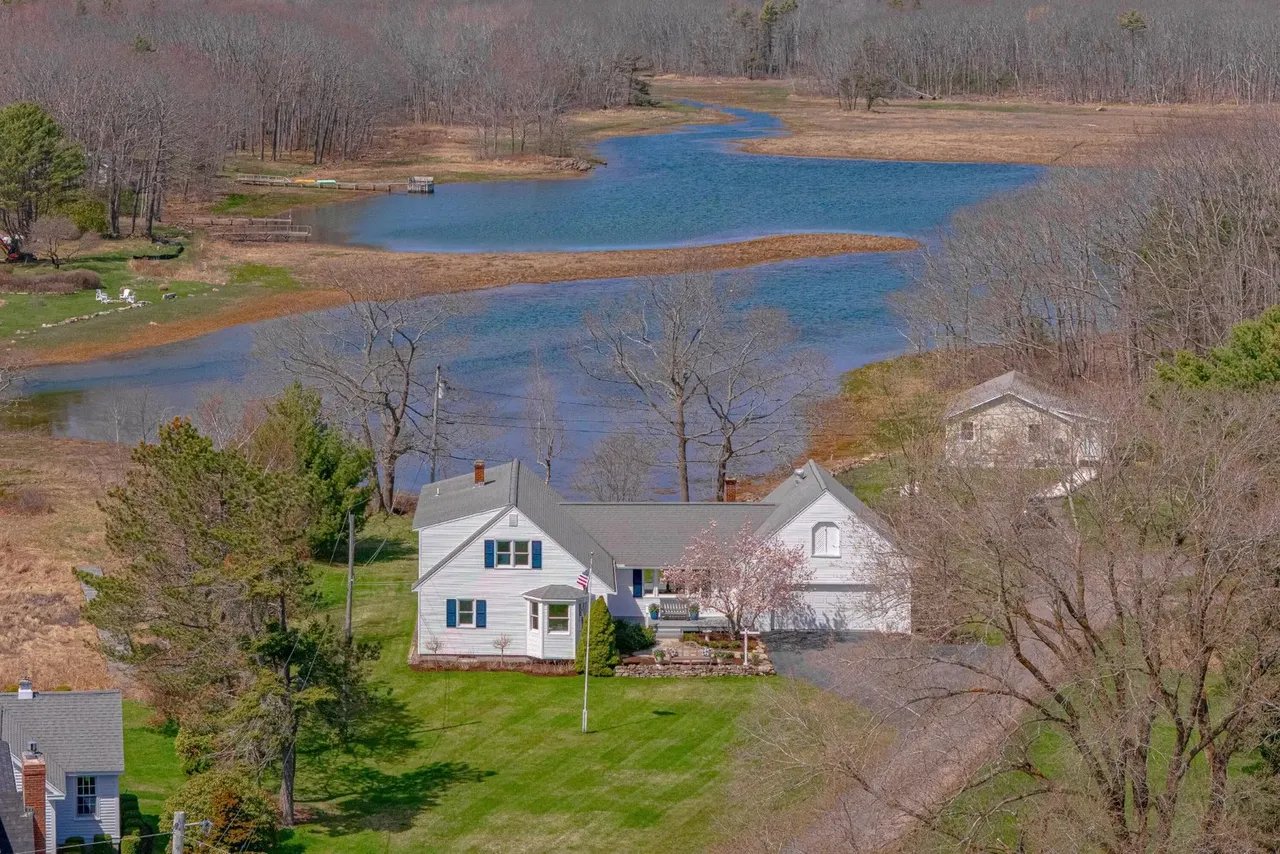 New Listing! 22 Pier Road, Kennebunkport, ME 04046 – $2,100,000