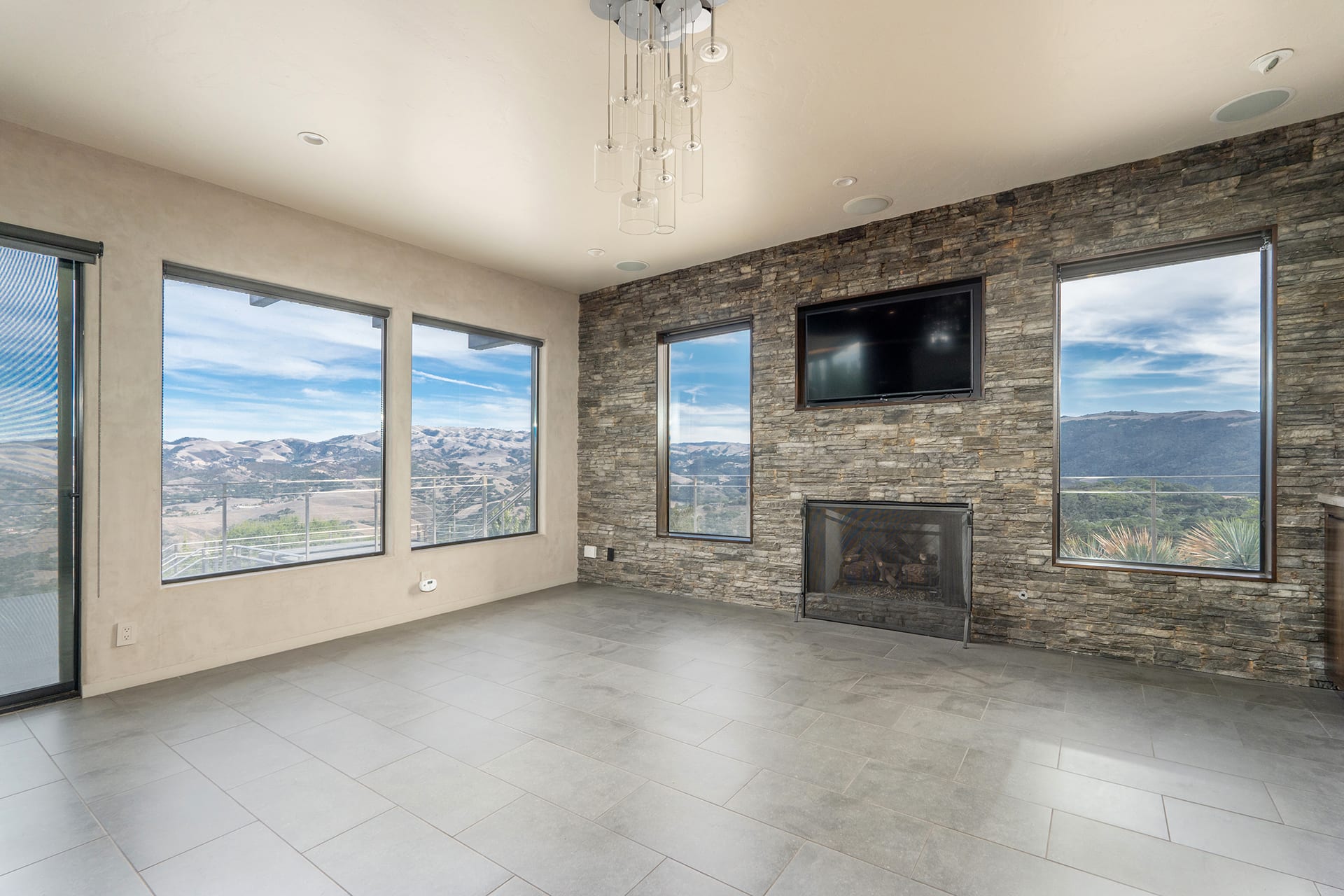 Modern Carmel Valley Luxury Rental