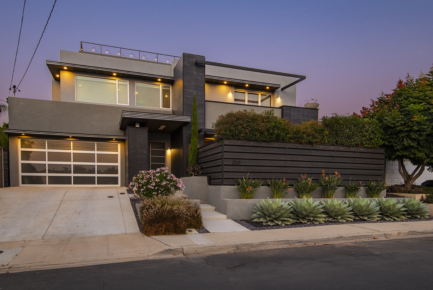 2521 Deerpark Dr