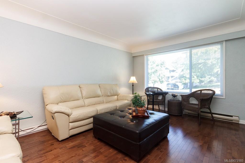 1421 Simon Rd, Saanich