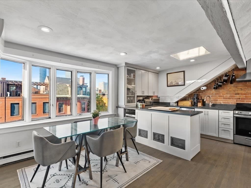 518 Shawmut Ave, #4