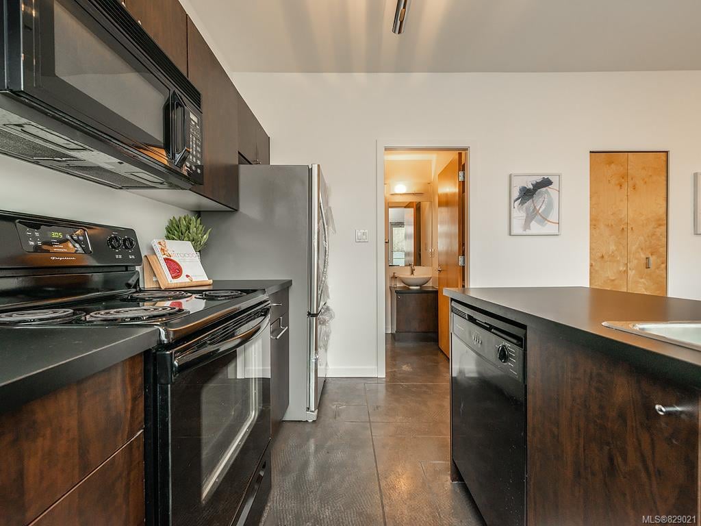 302-848 Mason St